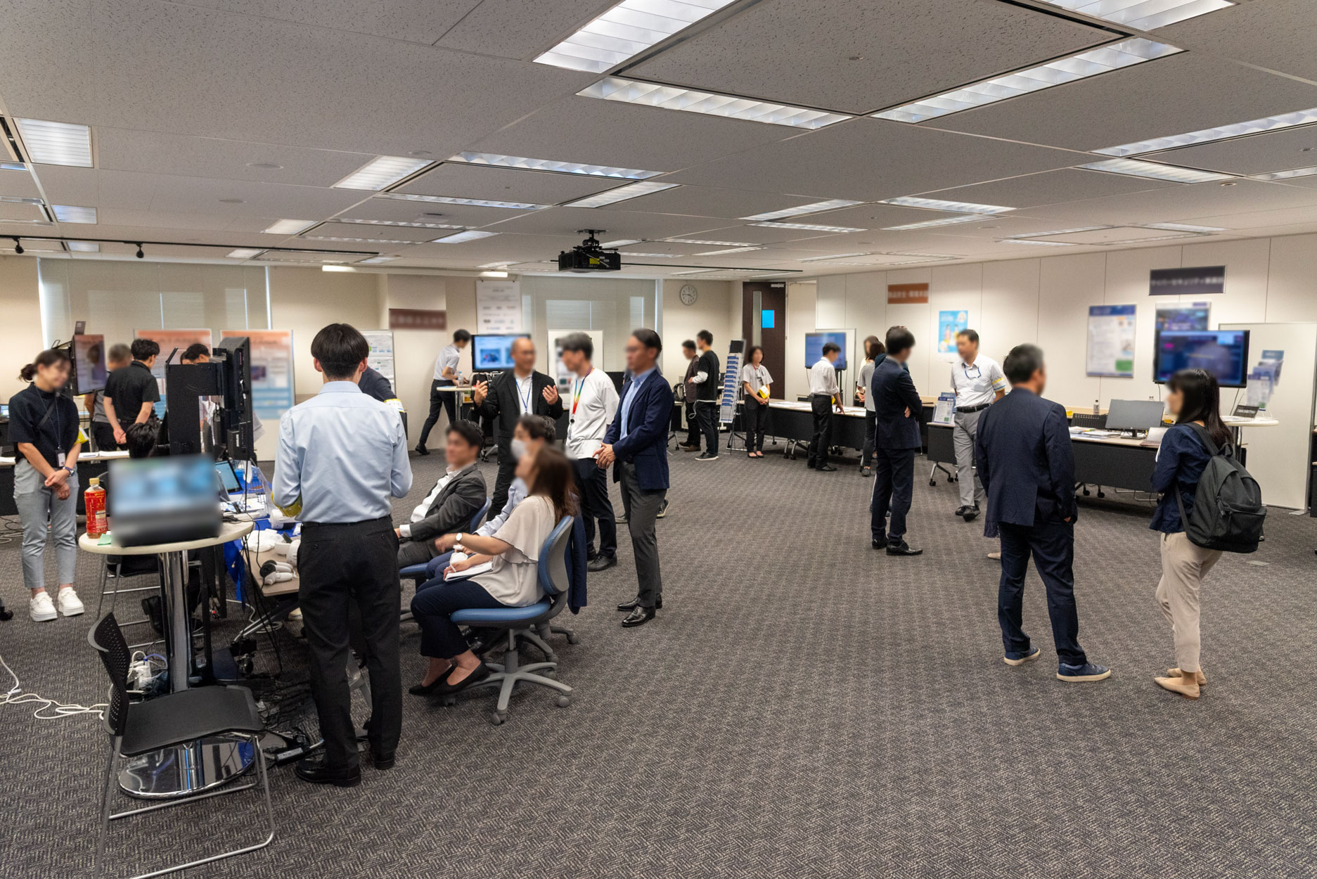 【RoomB+C,Meeting Room】展示会+セミナー